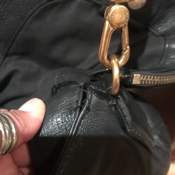 MARC JACOBS 🔥🔥Natasha crossbody genuine leather bag, gold hardware. - Picture 7 of 8